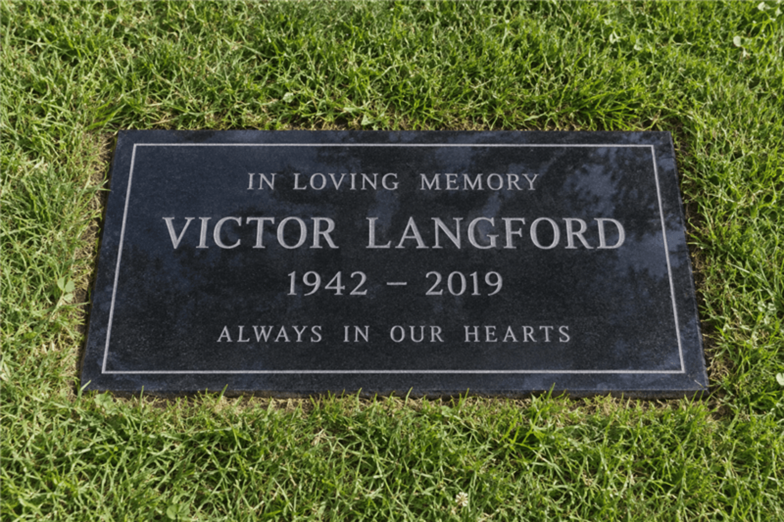 Black granite flat marker