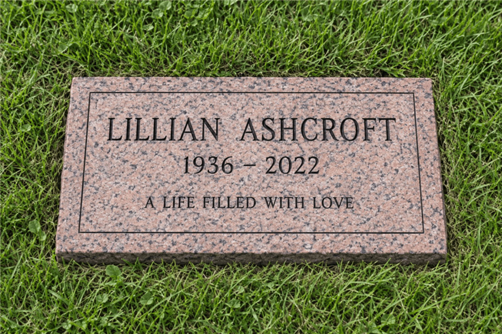 Rose granite flat marker